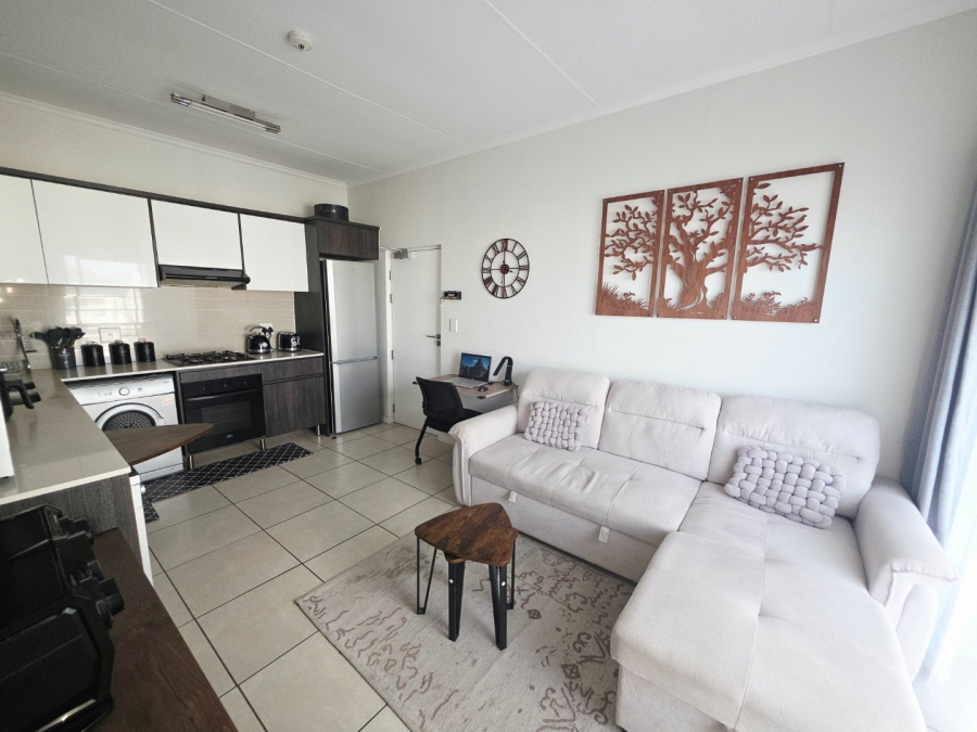 To Let 1 Bedroom Property for Rent in Parklands Western Cape